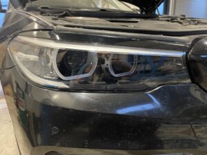 Sticla far dreapta BMW Seria 5 G30 2017-2020 photo review